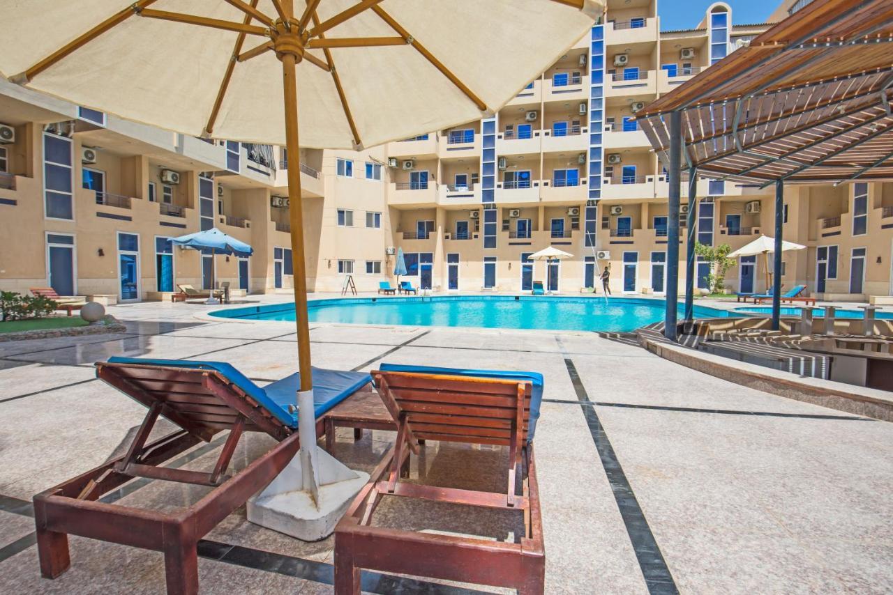 Poolside With Patio Near El Gouna Apartman Gurdaka Kültér fotó