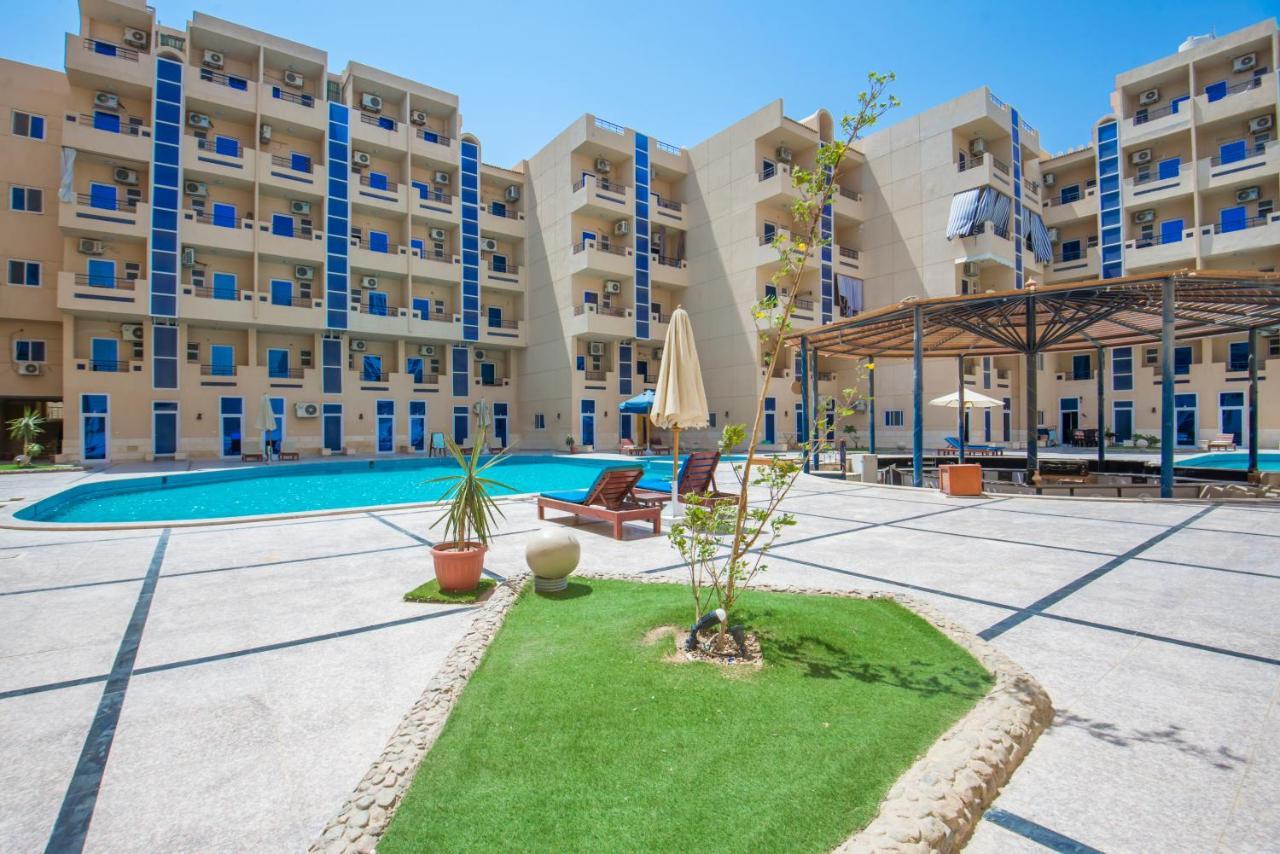 Poolside With Patio Near El Gouna Apartman Gurdaka Kültér fotó