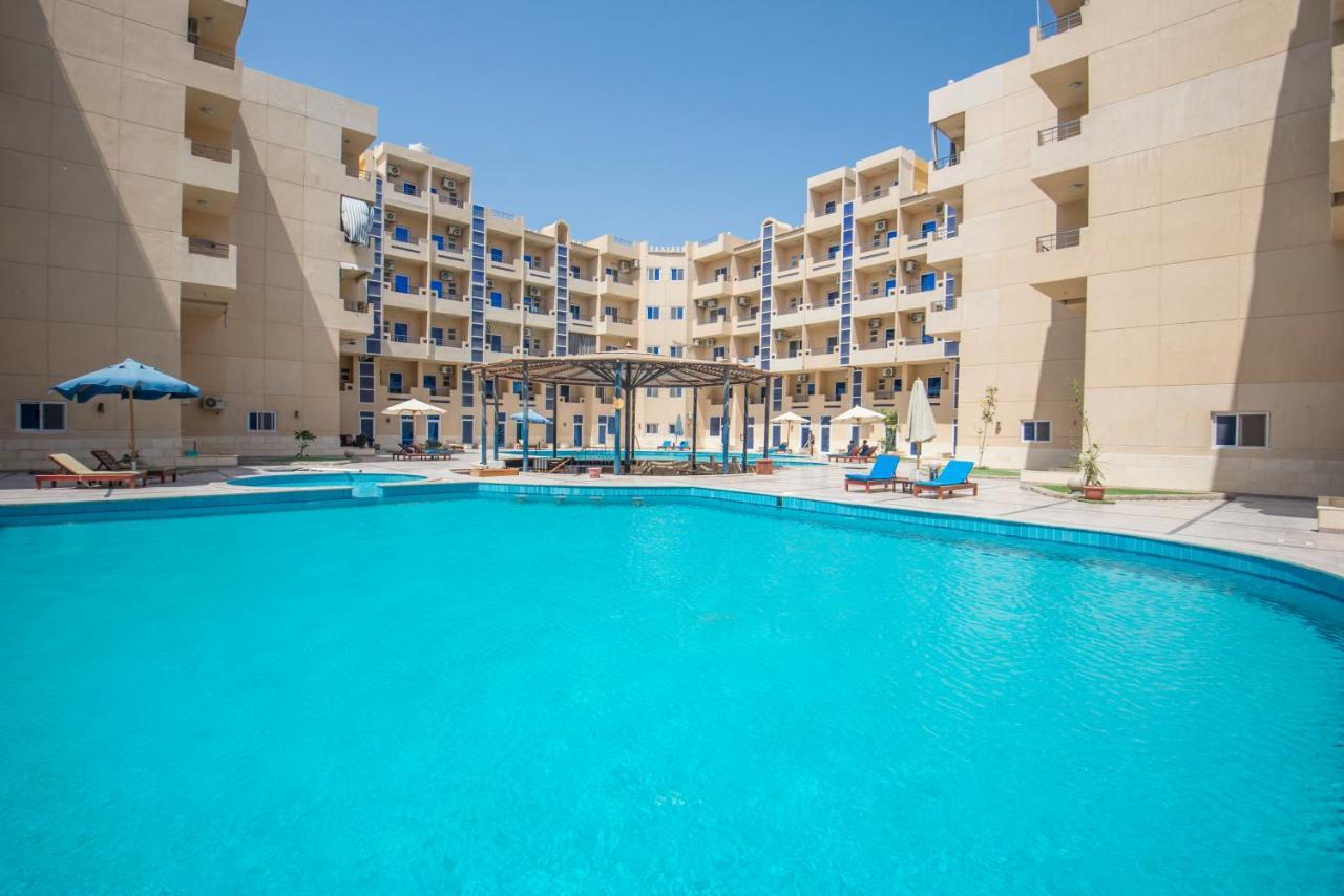 Poolside With Patio Near El Gouna Apartman Gurdaka Kültér fotó