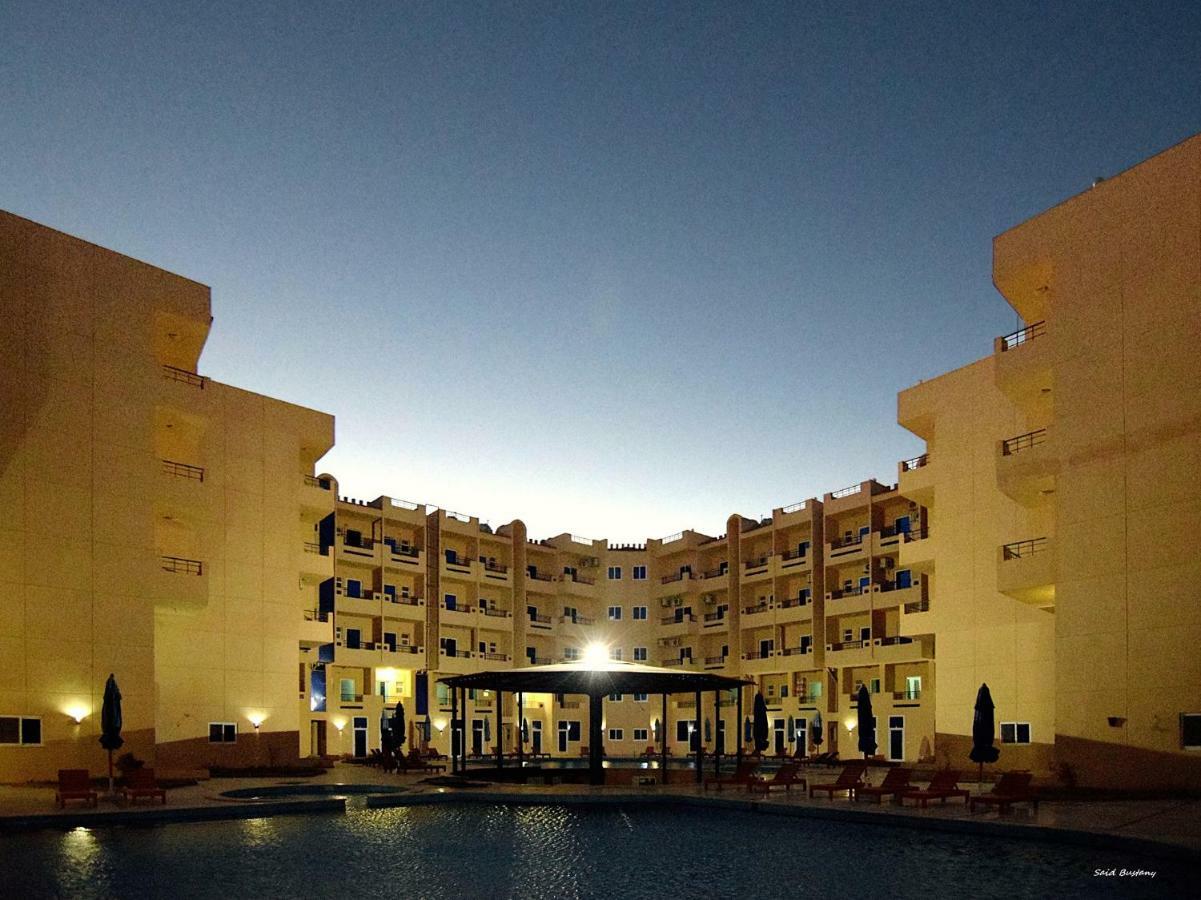 Poolside With Patio Near El Gouna Apartman Gurdaka Kültér fotó